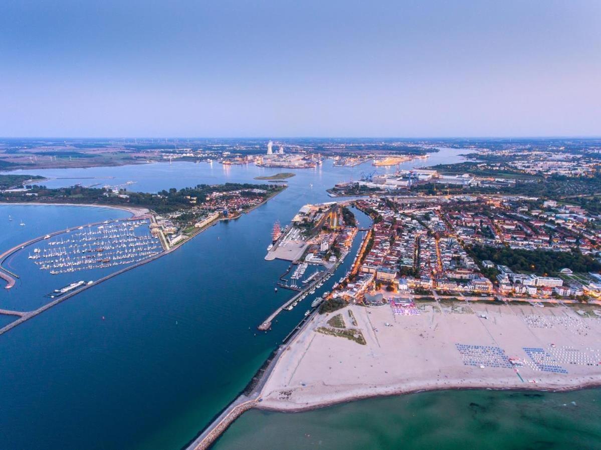 Promenadenblick/Captains-Suite Rostock Exterior foto